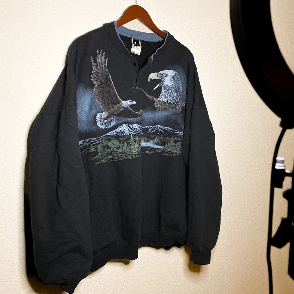 VINTAGE EAGLE SWEATER!